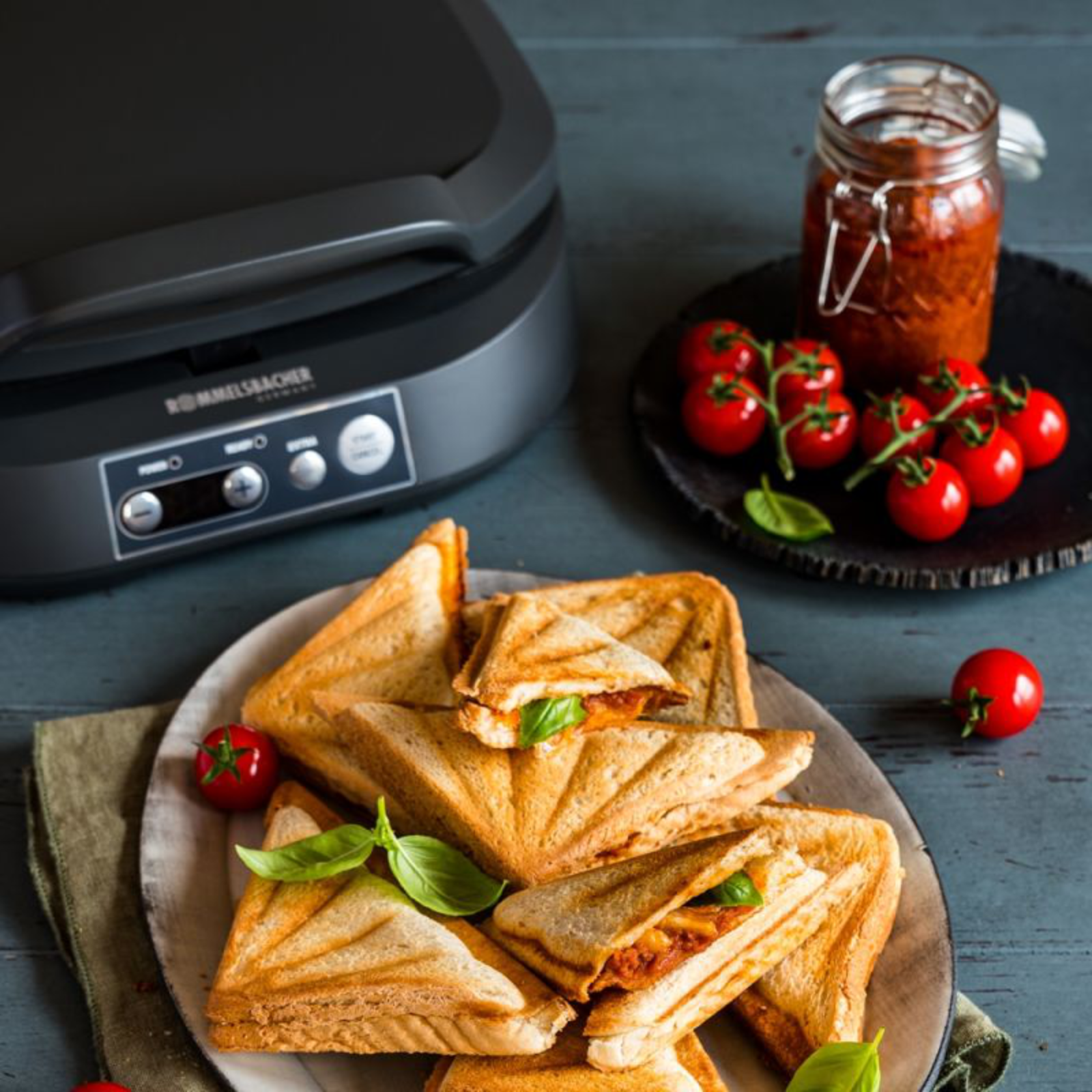 Sandwich Maker ST 1800 XL