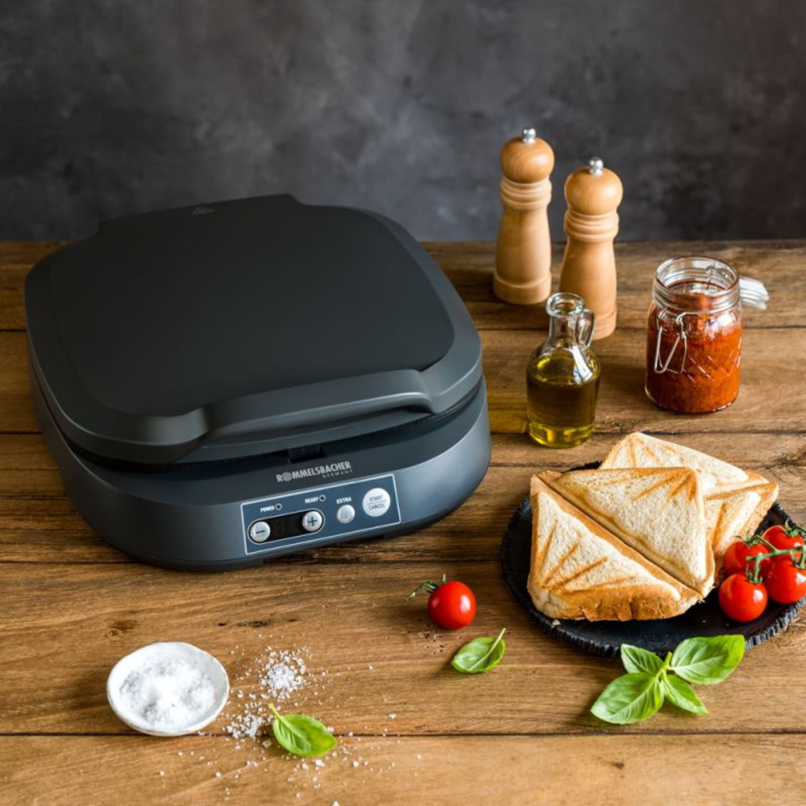 Sandwich Maker ST 1800 XL